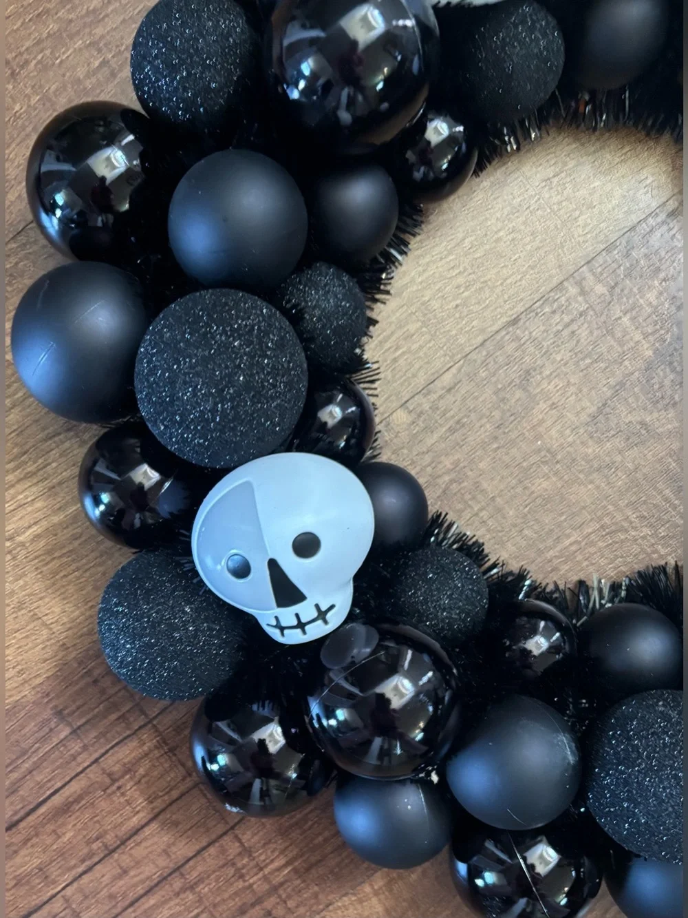 Hyde & eek! Boutique Halloween door wall wreath NEW NWT 17 in shatterproof